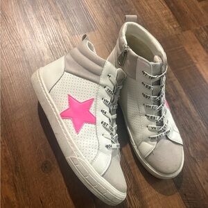 Vintage Havana White and Pink Star Sneakers